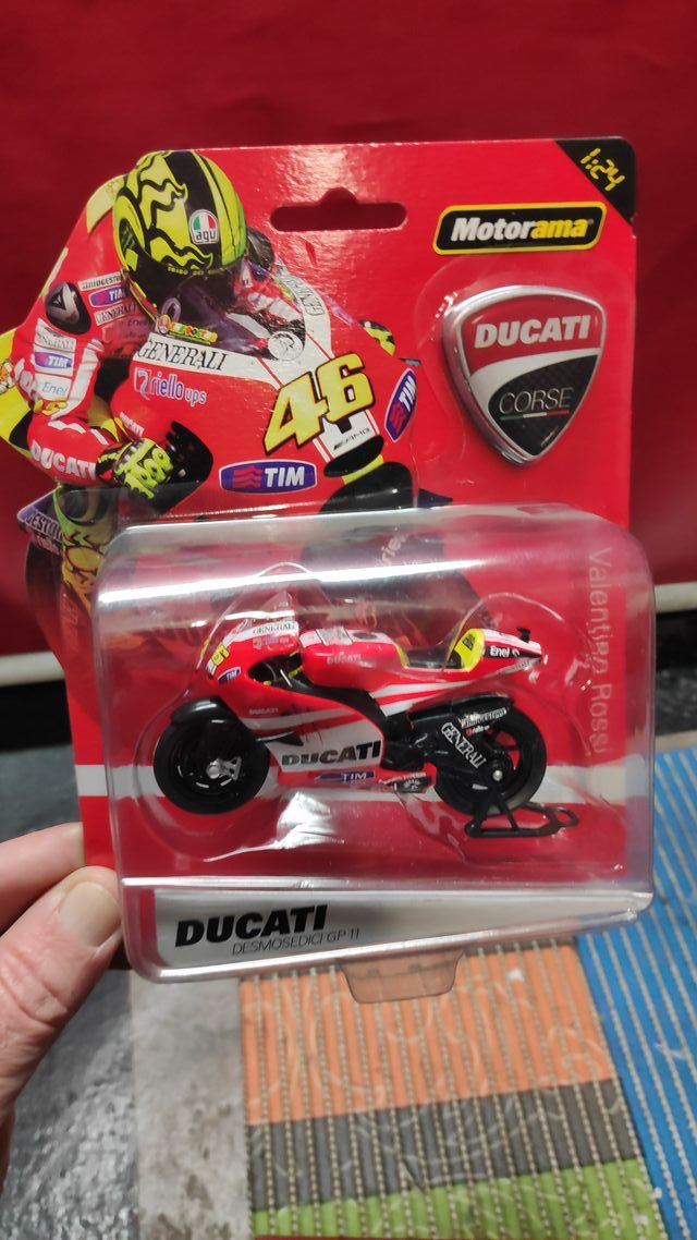 Miniatura Ducati Valentino
