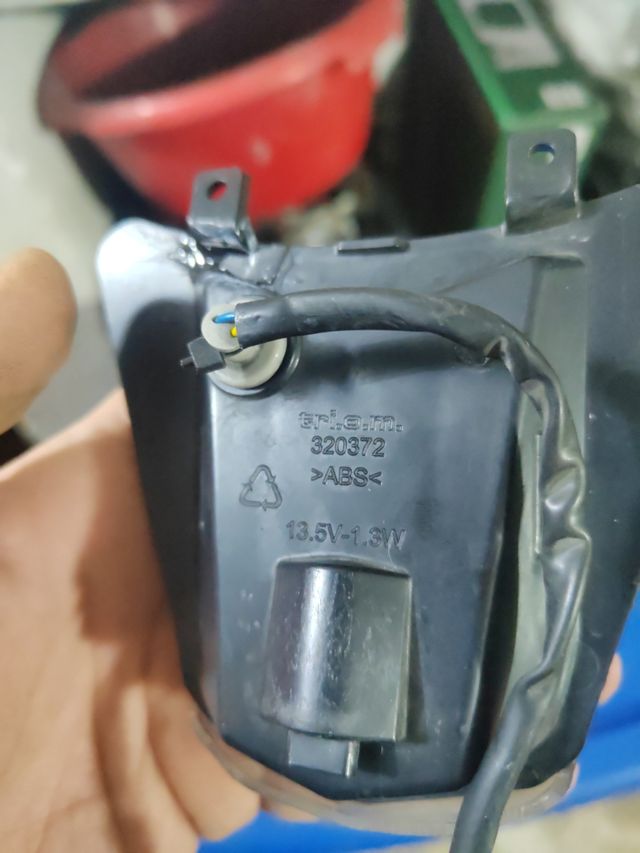 Luce posizione tuono v4 1000 Aprilia 2012