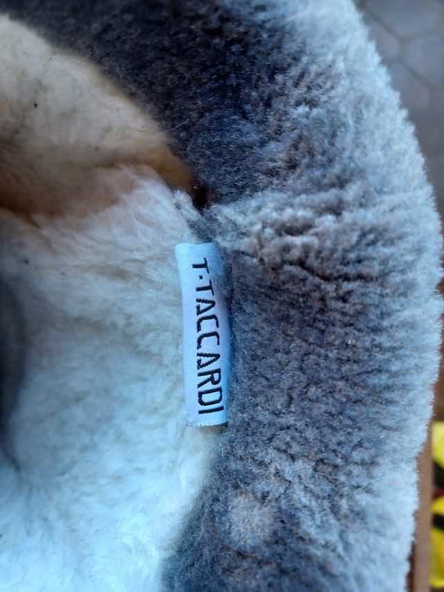 Botas niña t35 forro piel e impermeables