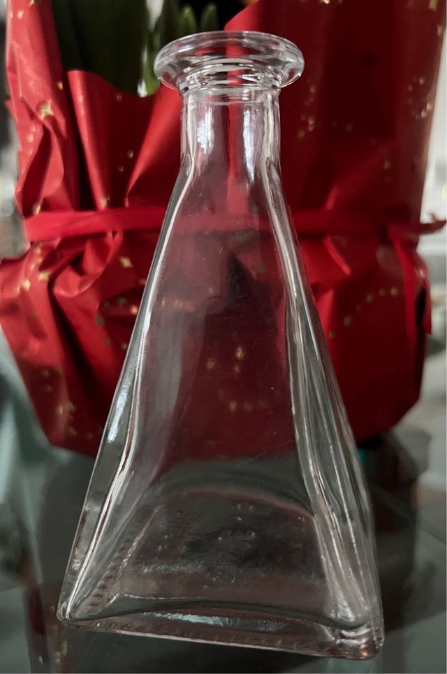 Vaso in vetro trasparente