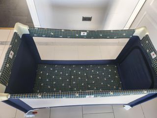 Cuna de viaje plegable
