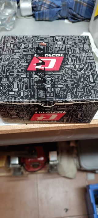 Caja tacos nylon 16 mm para andamios