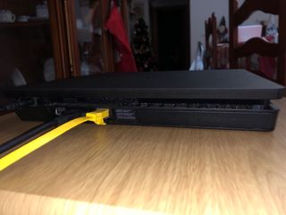 PS4 Slim 1 TB