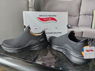 Zapatillas Skechers ARCH FIT Mid-Top Talla 42,5