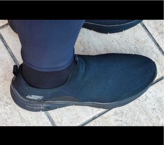 Zapatillas Skechers ARCH FIT Mid-Top Talla 42,5