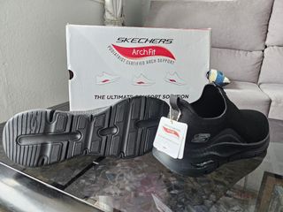 Zapatillas Skechers ARCH FIT Mid-Top Talla 42,5