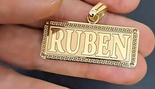 SE FABRICAN  COLGANTE  PERSONALIZADOS 