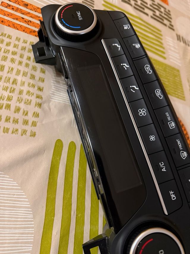 Mando clinatizador Hyundai Tucson TL