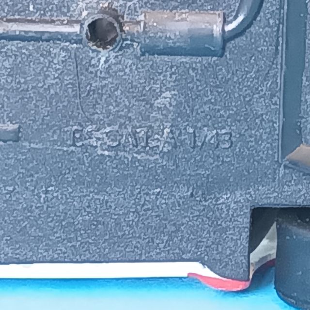 Volkswagen New Beetle 1/43 marca Guisval