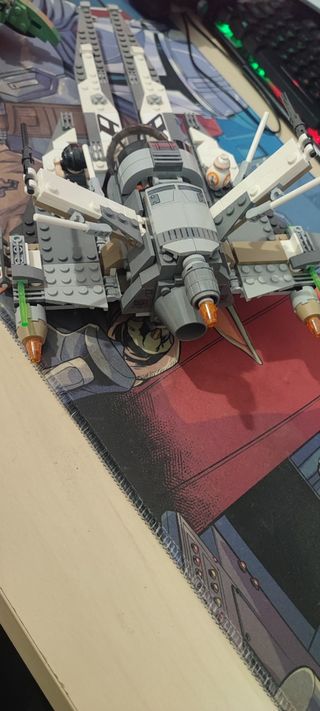 Lego star wars Nave + dinosaurio