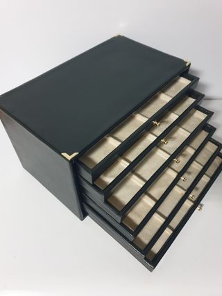 Portagioie in ecopelle nera