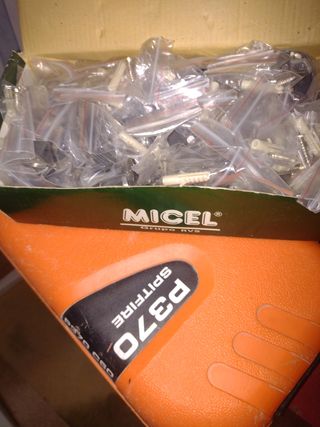 Topes de puerta marca micel 