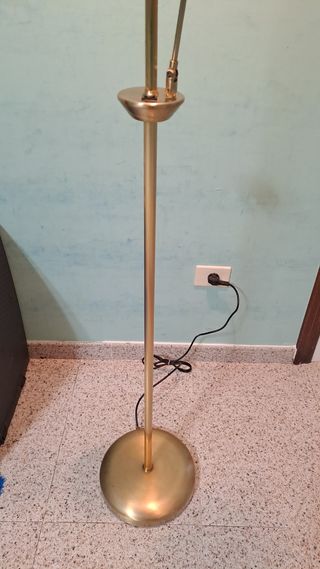 Lámpara de pié para salón