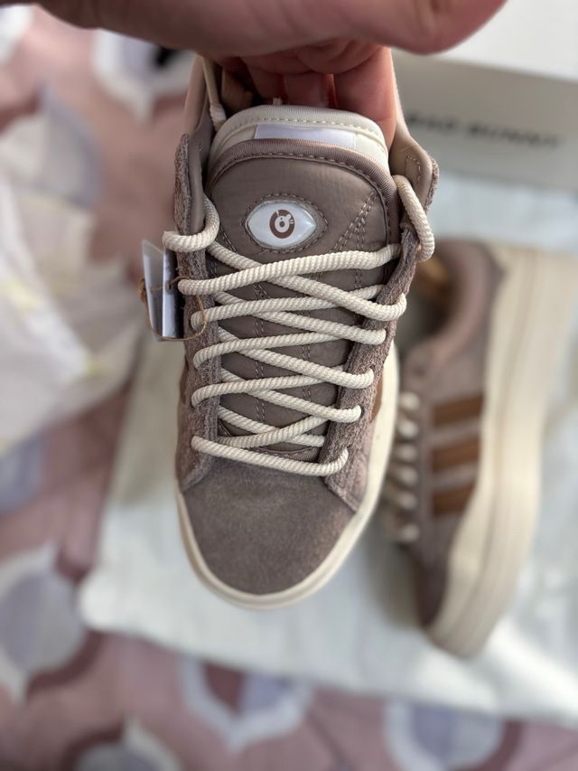 Adidas Campus Bad Bunny // Talla 40