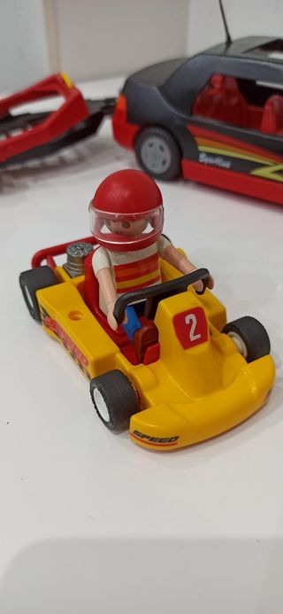 Playmobil. Coche con remolque y car