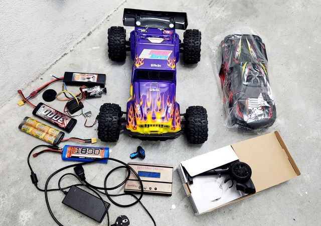 Monster truck Sword 1/10 VRX
50 Kmh