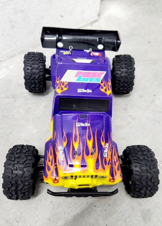 Monster truck Sword 1/10 VRX
50 Kmh