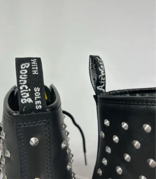 Dr. Martens 1460 borchie n.37