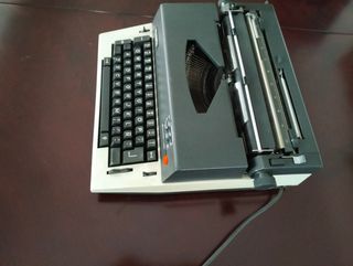 Máquina de escribir.