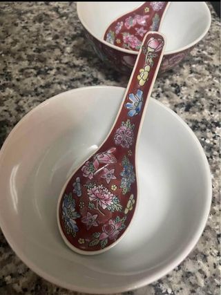 Cuencos de porcelana