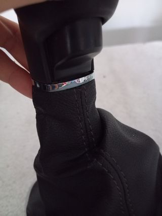 Pomo Opel Corsa E 5 velocidades