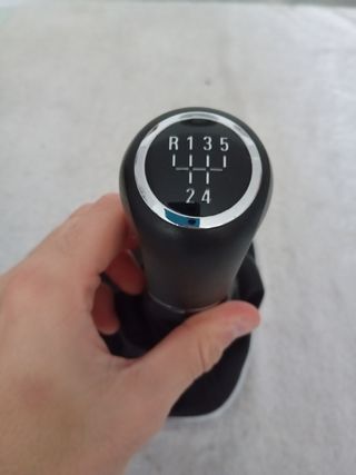 Pomo Opel Corsa E 5 velocidades