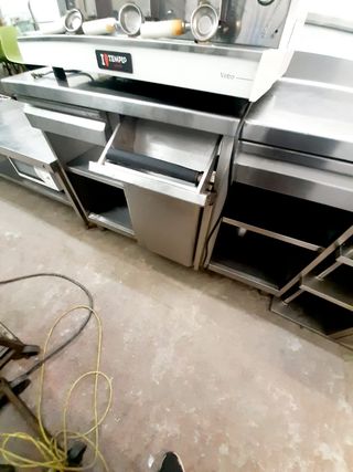 631213000 deja wasap mueble cafetero de acero inox