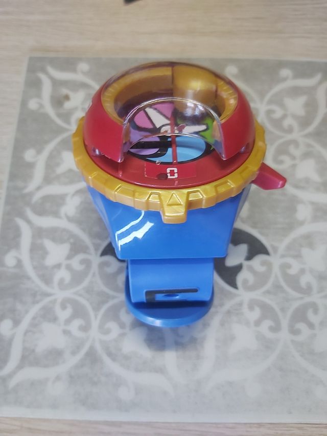 Reloj yo kai whatc