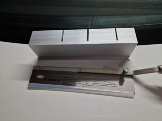 Serrucho madera y base aluminio ingletes