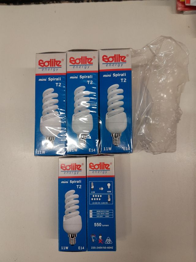 Lamp. Basso consumo 11 W E14 mini spiral