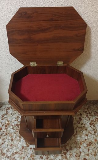 Mueble costurero