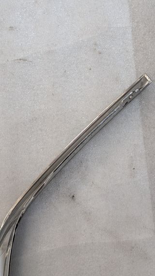 Moldura cromada faro Volkswagen arteon