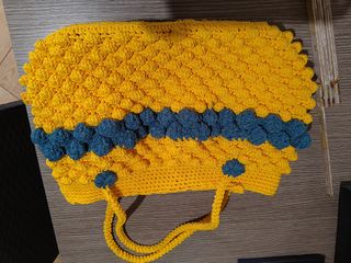 Borsa donna macramé giallo e blu