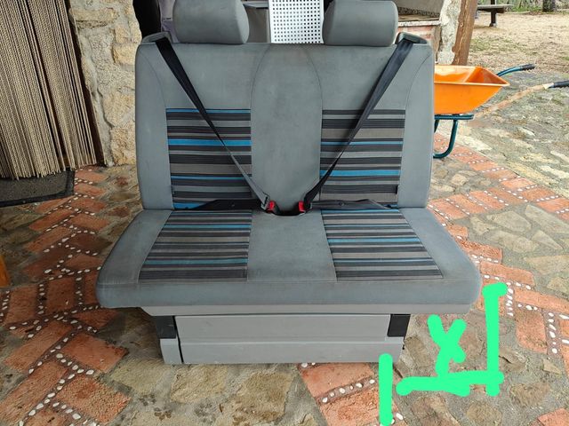 Asiento cama Volkswagen t5.