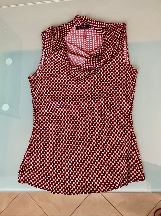 Blusa rossa smanicata KOAN