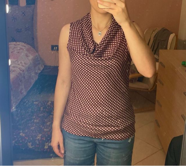 Blusa rossa smanicata KOAN