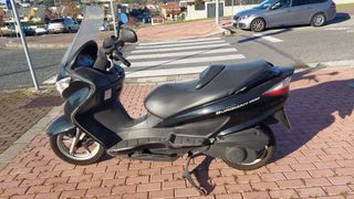 Suzuki Burgman 200 (2011) - color negro