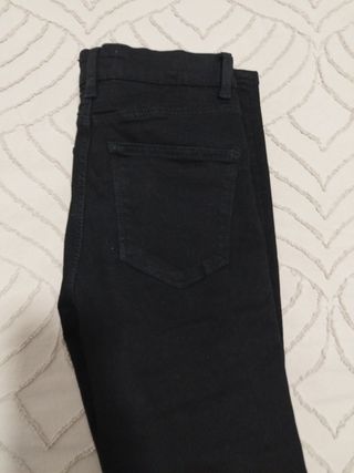 Pantalón pitillo Zara
