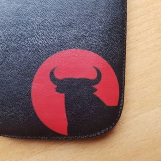 ✅ Funda móvil cuero Blackberry Toro de Osborne ⭐