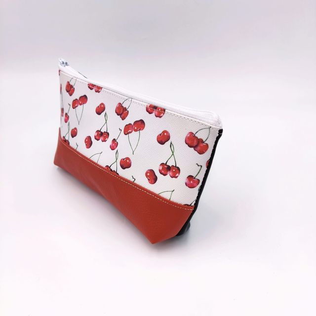 Neceser Pequeño de Polipiel Cerezas