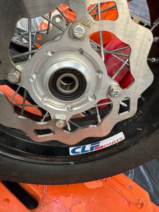 Llanta y rueda Tm85 a estrenar