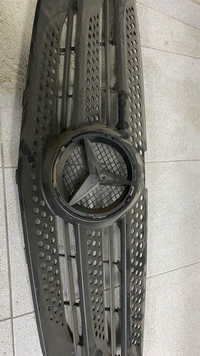 Parrilla Mercedes Vito 2016