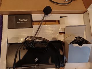 Mesa mezcladora+micrófono+Notebook con funda