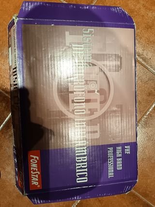 Mesa mezcladora+micrófono+Notebook con funda