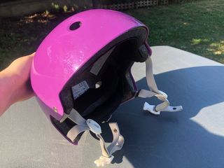 Patines de línea con casco y protectores