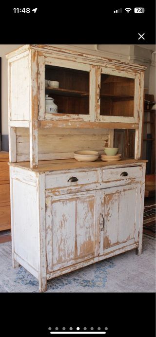 Alacena antigua de granja