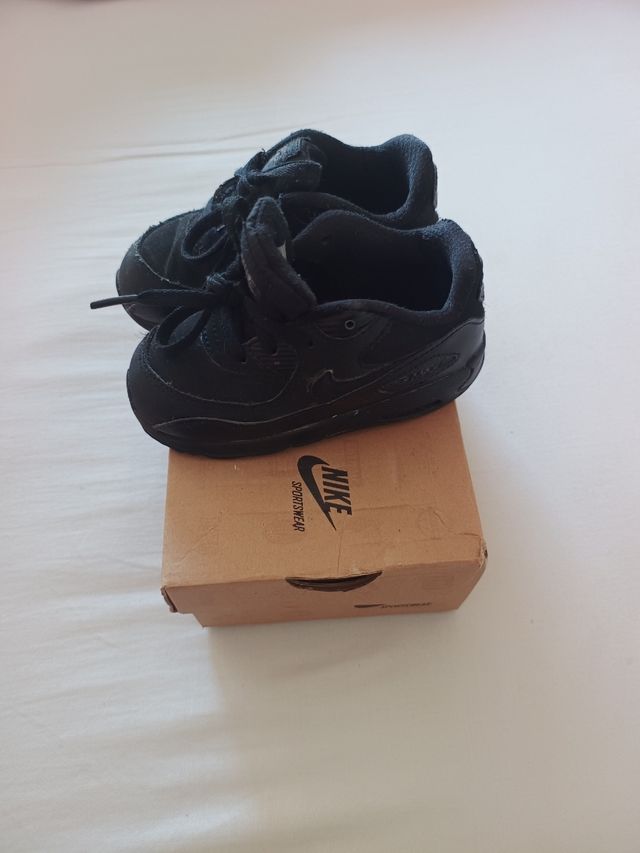 Zapatillas Nike niño talla 25