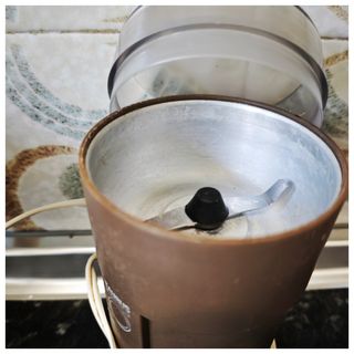 Molinillo café Taurus M50 vintage