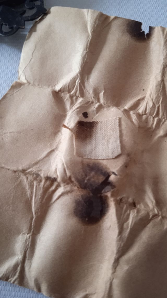 RELICARIO VICTORIANO CON RELIQUIA