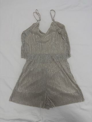 1 vestido y 1 mono de fiesta 1 vestido playero